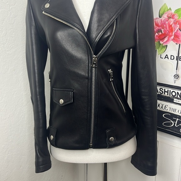 Gorgeous Black Soft Italian Leather Moto Jacket Size S - Picture 4 of 11